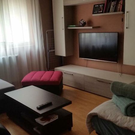 Sfanta Ecaterina - Garsoniera Alba Iulia Apartment Екстериор снимка