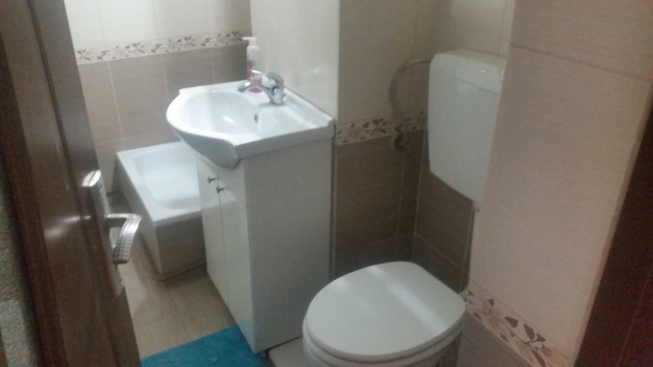 Sfanta Ecaterina - Garsoniera Alba Iulia Apartment Екстериор снимка