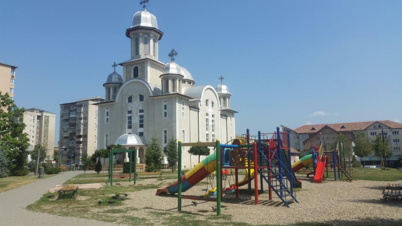 Sfanta Ecaterina - Garsoniera Alba Iulia Apartment Екстериор снимка